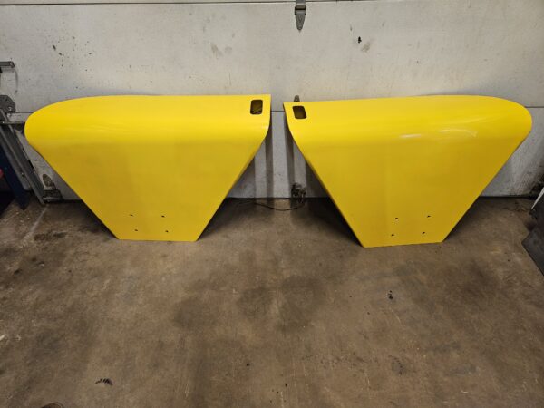 NEW GENERATION FLAT TOP FENDER PAIR NEW