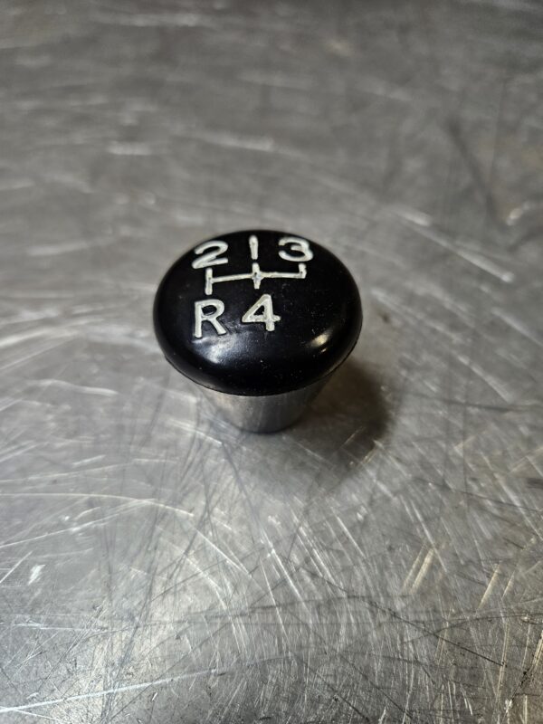 M4337T 4SPD SHIFT KNOB