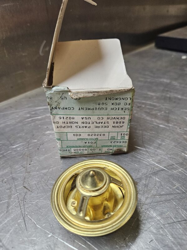 NOS AT22963 THERMOSTAT - Image 2