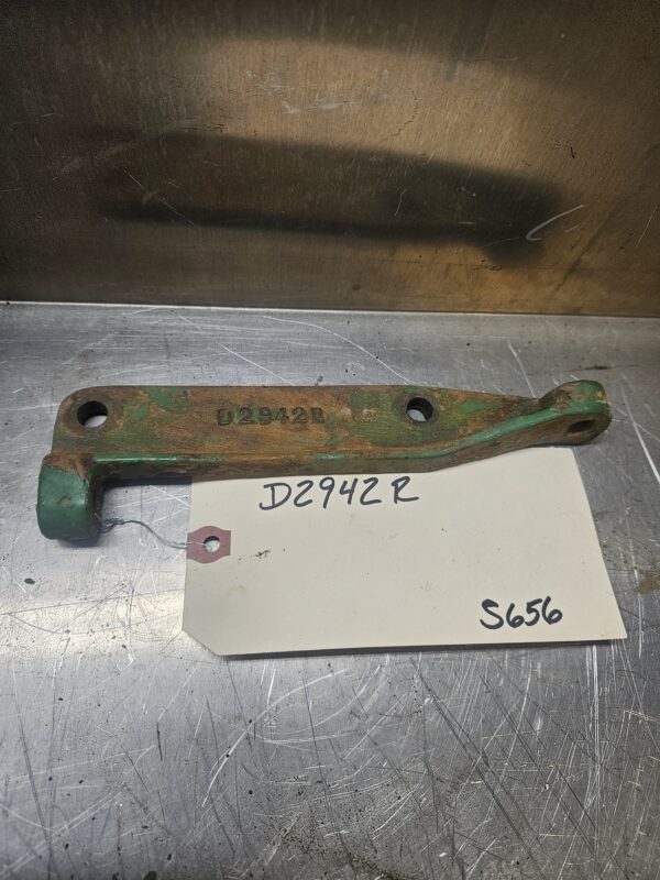 D2942R D THROTTLE CONTROL ROD BRACKET