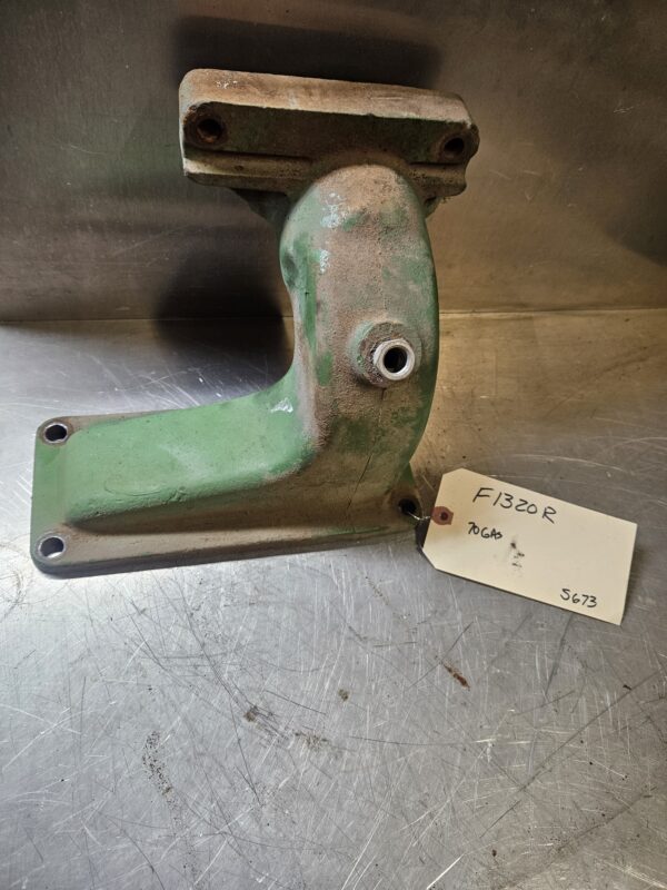 F1320R CYLINDER WATER OUTLET