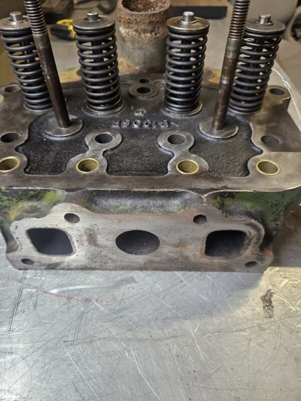 B1306R AB1470R B CYLINDER HEAD REBUILT - Image 3