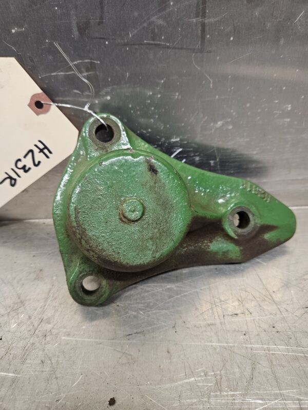 AH807R H231R H CRANKSHAFT BRG HSG
