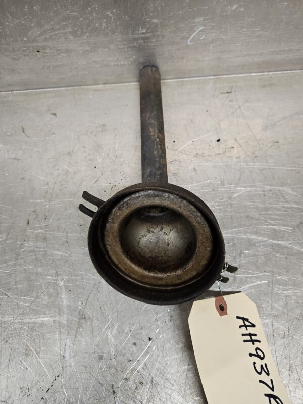 AH937R H VALVE COVER BREATHER - Image 2