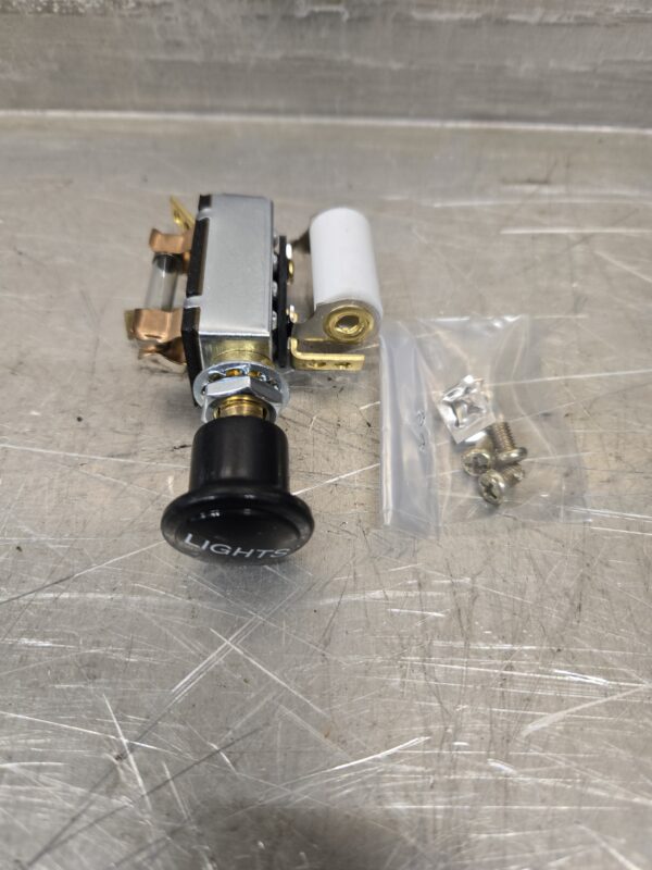 3 POSITION LIGHT SWITCH