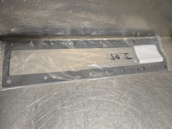 F661R RADIATOR GASKET PAIR