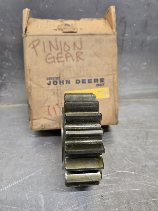 NOS F2613R DRIVE PINION GEAR - Image 3