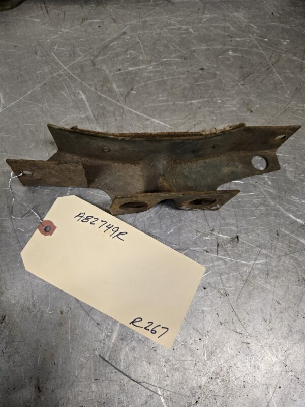 AB2749R B GAS TANK SUPPORT