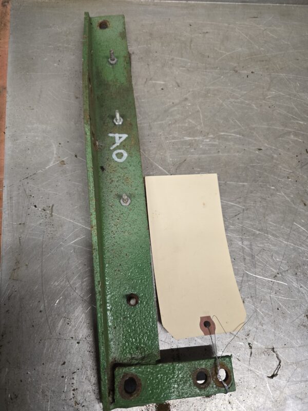 AA3072R AA272R A REAR TANK SUPPORT - Image 2