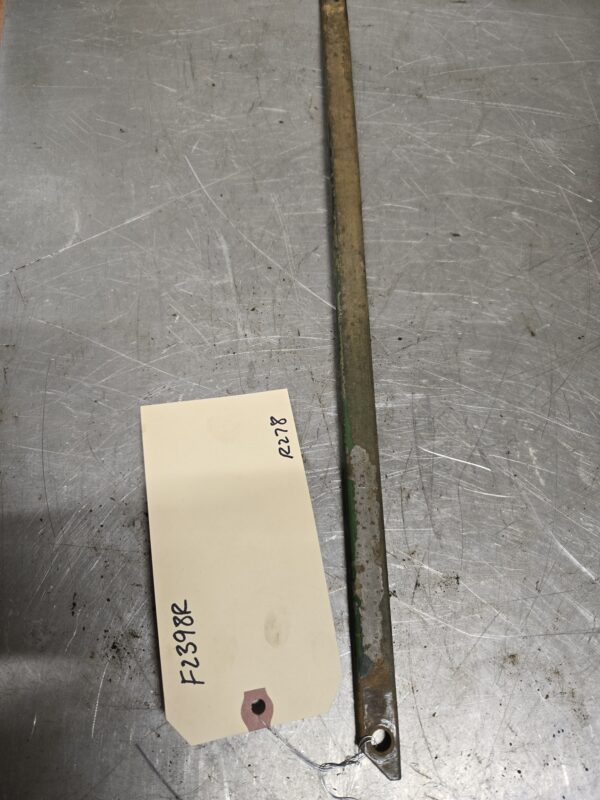 F2398R 720 730 FUEL TANK STRAP REAR SUPPORT