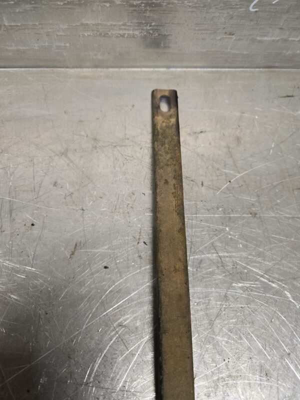 F2398R 720 730 FUEL TANK STRAP REAR SUPPORT - Image 2