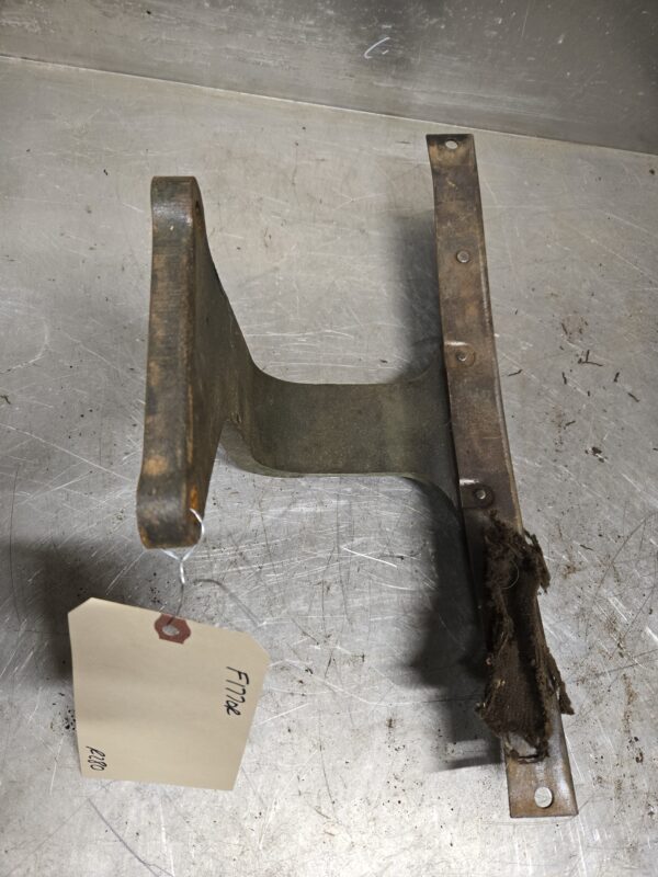 F1770R 70 720 730 DIESEL FRONT TANK SUPPORT
