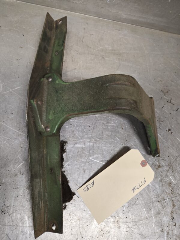 F1770R 70 720 730 DIESEL FRONT TANK SUPPORT - Image 2