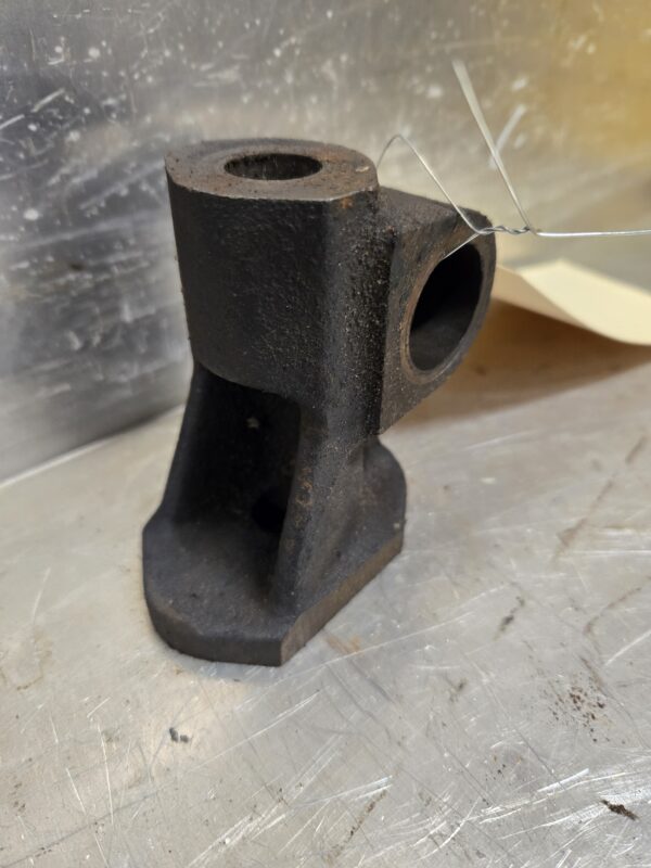 A4627R A 60 ROCKER STAND - Image 2